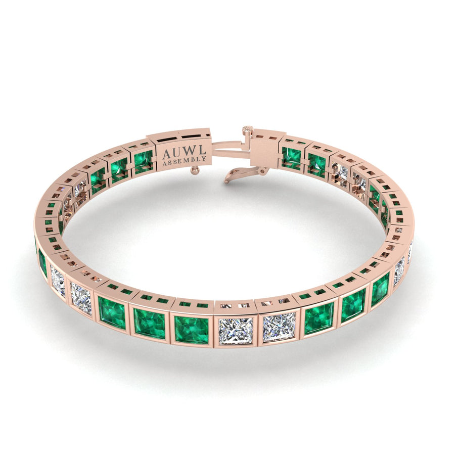 18k rose gold Zodiac birthstone bracelet with emerald gemstone, designed for women, perfect astrology jewelry from Celestial Vibe collection