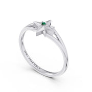 Orialis North Star Ring - Emerald Round