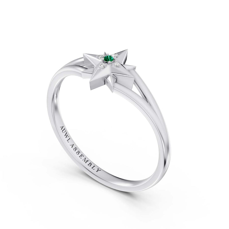 Orialis North Star Ring - Emerald Round
