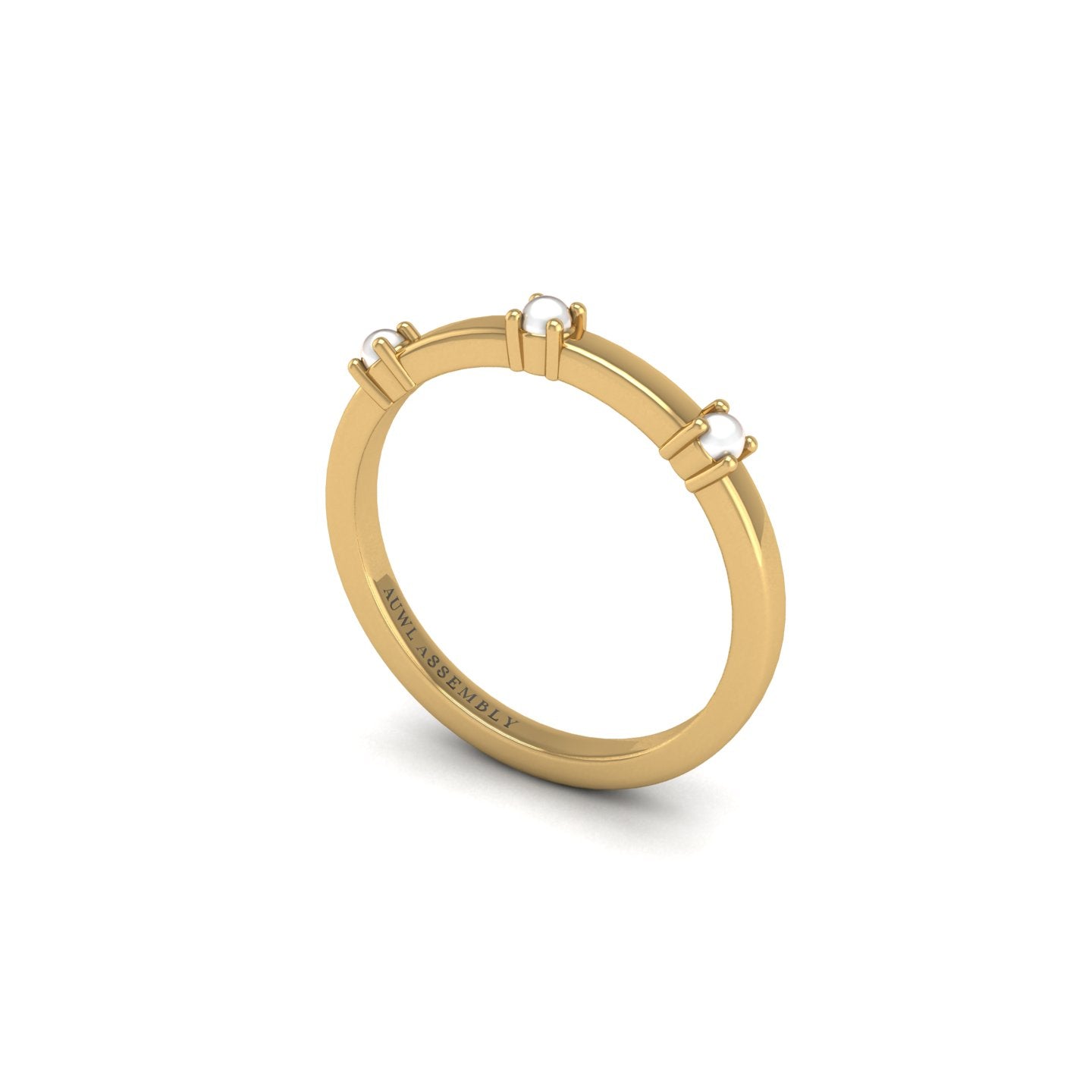 Three Stone Band in Yellow Gold | AUWL Assembly