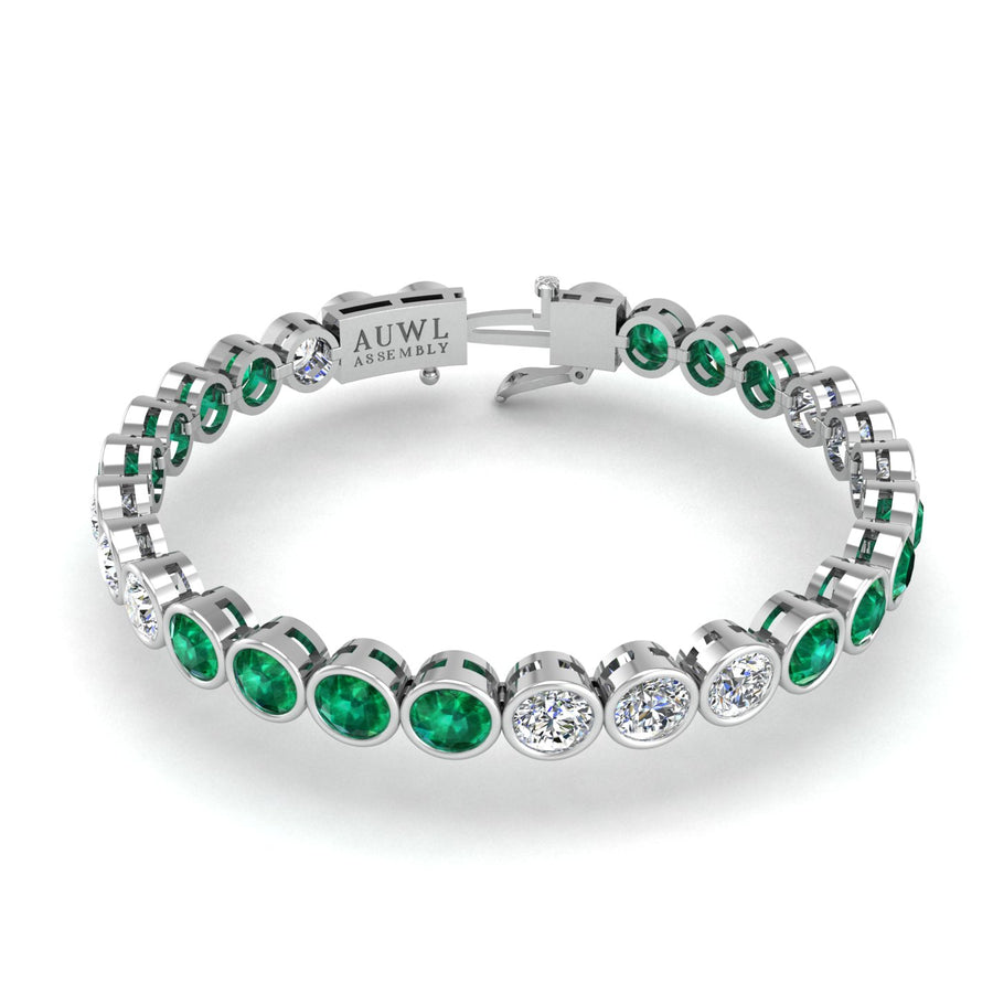 18k white gold Zodiac birthstone bracelet with emerald gemstone, designed for women, perfect astrology jewelry from Celestial Vibe collection